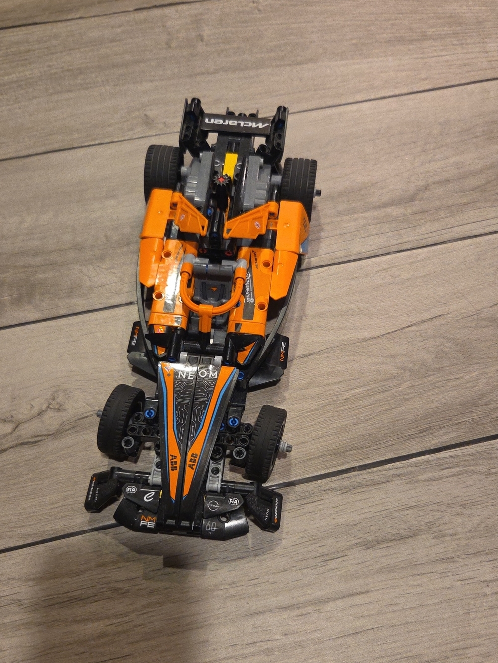 Lego Technic Neom McLaren F1 Racing